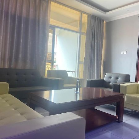 Bukandula Hotel Кампала Екстериор снимка