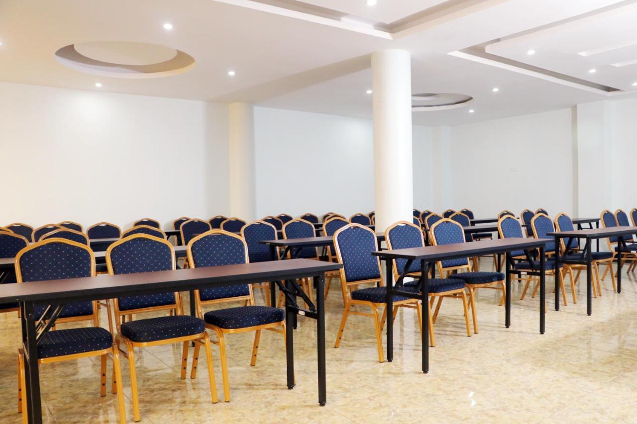 Bukandula Hotel Кампала Екстериор снимка